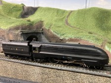HORNBY 'OO' GAUGE LMS RE PAINTED BLACK 4-6-2 CLASS A4 6248 LOCOMOTIVE. RUNS WELL