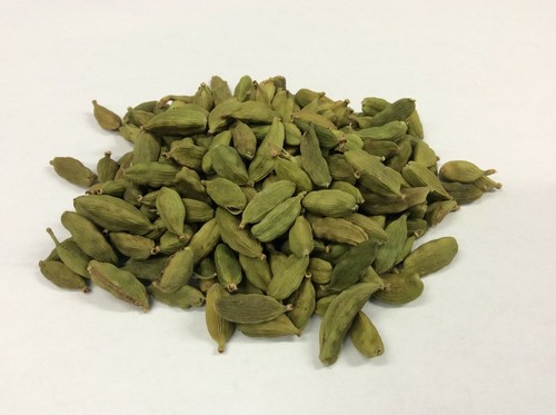 Cardamom cardamon pods dried - pods,