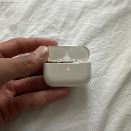 Apple airpods pro - apple, first