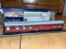 Bachmann 39-261 BR Maroon (ER) Mk.1 Restaurant Miniature Buffet Car RMB