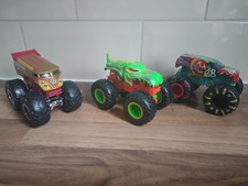 Hot wheels Monster Trucks x 3