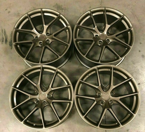 19x8 19x9 35 5x120 - /,