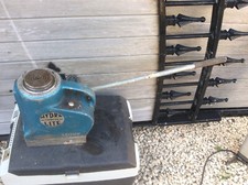 Tangye jack hydra lite 60 ton jack heavy machinery forklifts Cost £2100