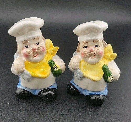 Chef salt and pepper shakers - salt,