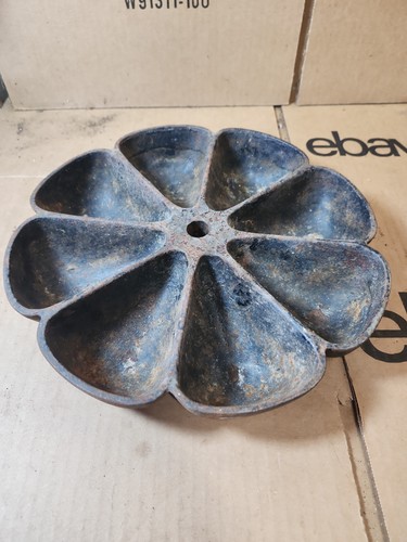 Antique cast iron rotating - cast,