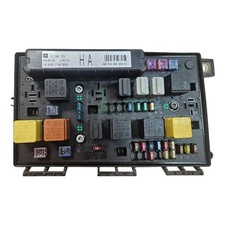 Vauxhall Astra H, Zafira B Front Fuse Box HA Tech 2 Reset 93184656