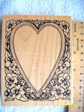 PSX Rubber stamp. Pansy Heart Frame .Decoupages well. Beautiful Design .ref R9