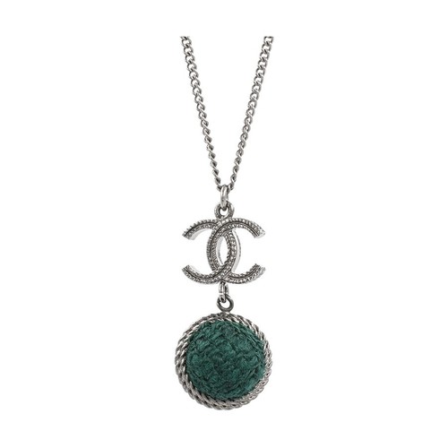 Chanel necklace - chanel,