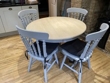Round Kitchen Dining Table