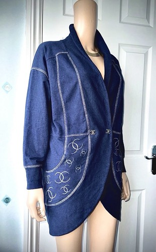 Chanel navy blue patterned - chanel, cc