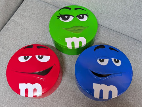 Red character - m&m’s,