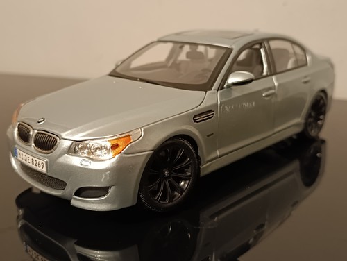 Scale 2006 bmw e60 5 - 1:18,