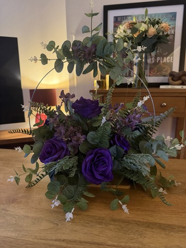Hoop flower centrepiece - hoop,