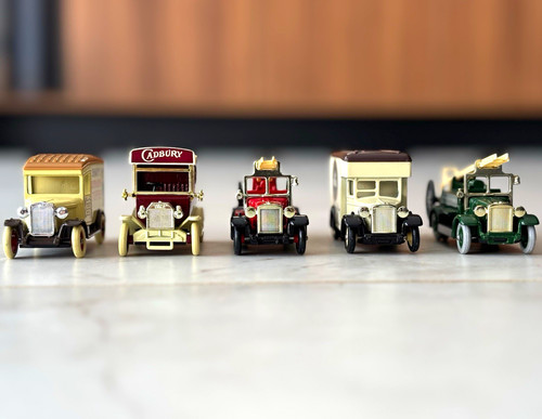 Lledo days gone ford 1933 - gone, 1:43
