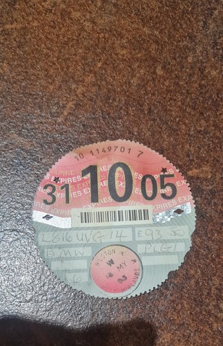 Car tax disc 2005 - car,