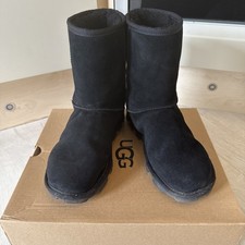 Ugg Boots Women’s Essential Short Black Size 6 Eu 39