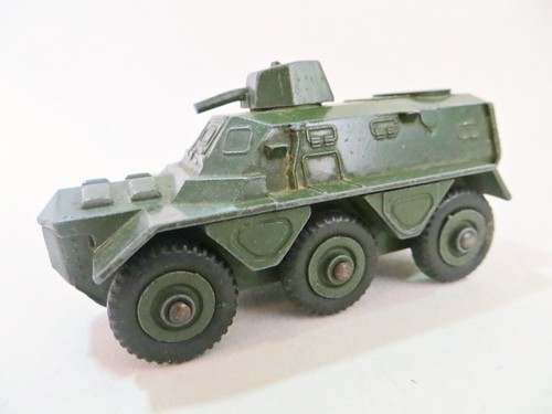 Dinky 676 armoured - 676, personnel