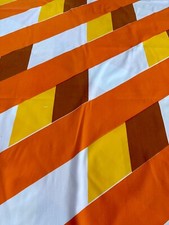 1970's Retro Geometric Mid