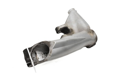 Swingarm axle carrier rear
