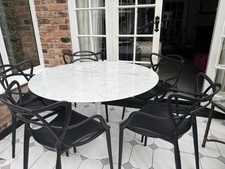 Stunning Knoll Tulip Style