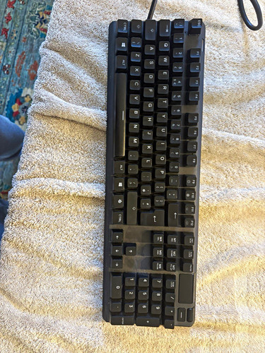 Steelseries apex 100 - 7,