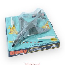 Dinky 733 F-4K Phantom II