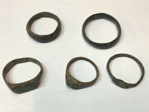 Ancient medieval finger - 5,