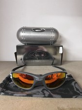 OAKLEY STRAIGHT JACKET 99