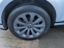 17-25 RANGE ROVER VELAR L560