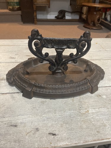 Victorian cast iron - cast,