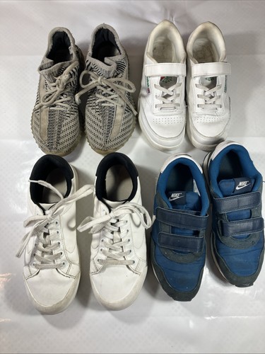 Boys trainer shoes - 4,