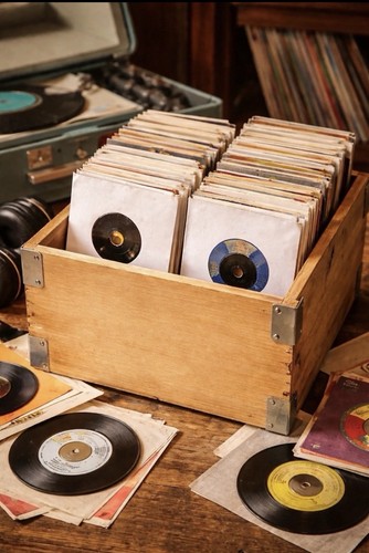 The whispers 45s lot 6 - the,