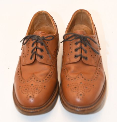 Dapper dresser alert alfred - dresser,