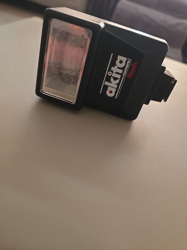 Akita camera flash - ,