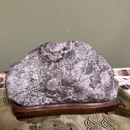 Suiseki japanese viewing stone - suiseki,