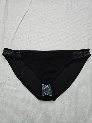 Wolf whistle black lace trim - &,