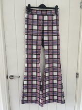 Women's 70’s Style Checked