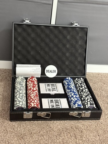 Vtg texas holdem poker set - poker,