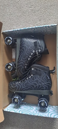 Roller boots size 5 - boots,