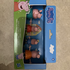 NEW Peppa Pig - Peppa's Family