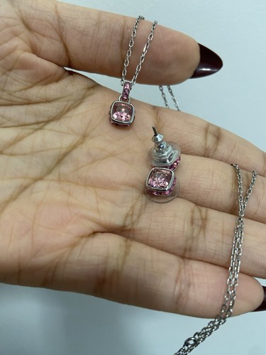 Swarovski pink crystal square - pink,
