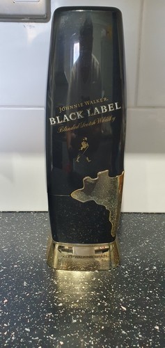 Johnnie walker black - black, label