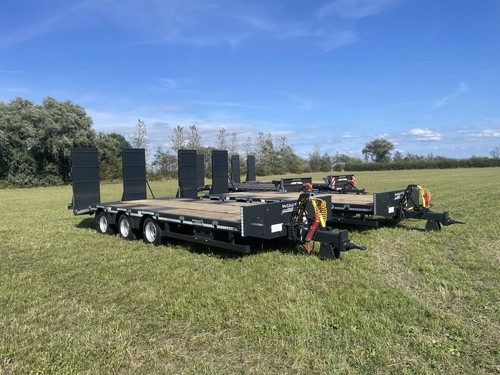 Low loader tractor - low,