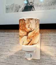 Scentsy mini warmer plug in