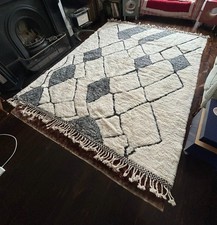 Handmade Bured Beni Ourain Moroccan rug. Stunning design and very soft. 10ftx8ft