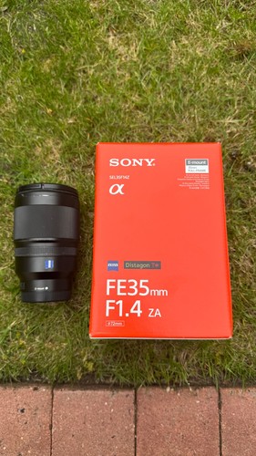 Well used sony - t*, fe