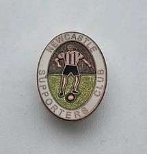 NEWCASTLE UNITED PIN BADGE 