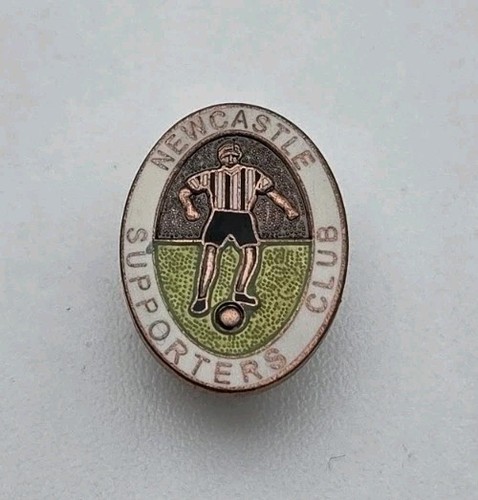 Newcastle united pin badge - badge,