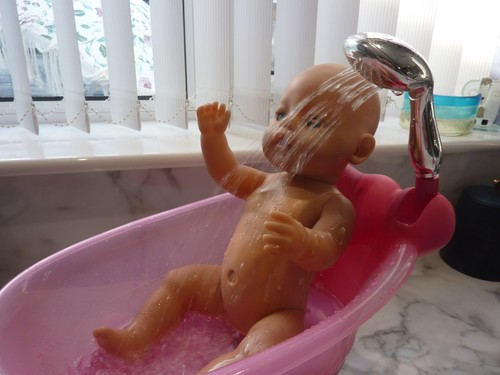 Baby born bath - bath, working