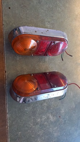 Pair original volvo p1800 - pair,